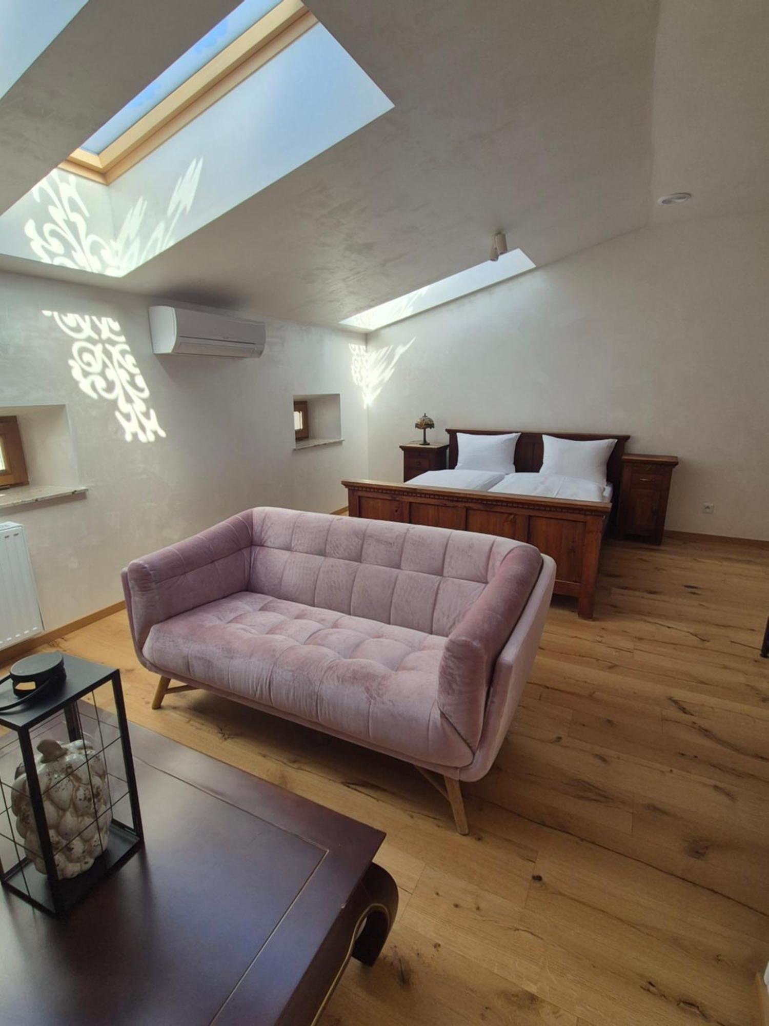 Miodowa 25 Apartment *