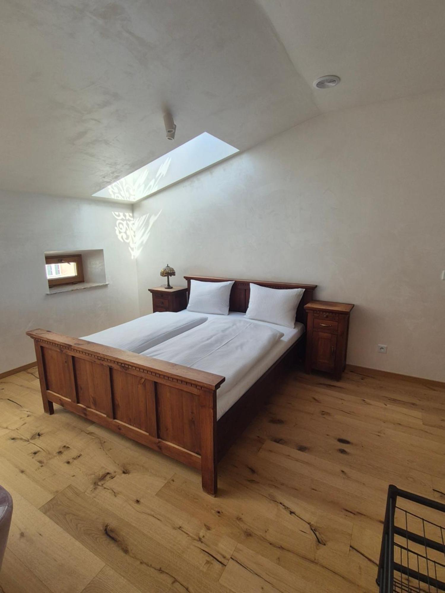 Miodowa 25 Apartment
